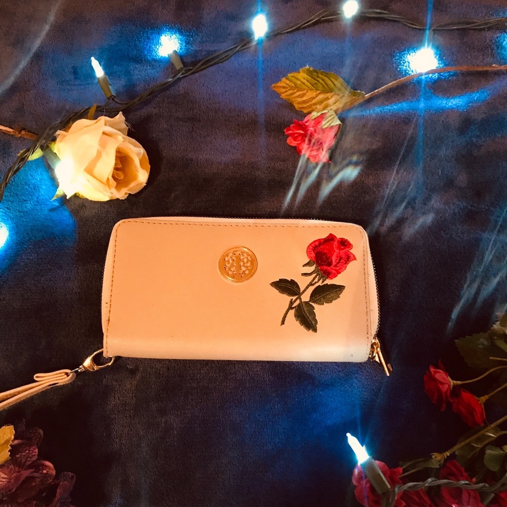 Two zipper wallet